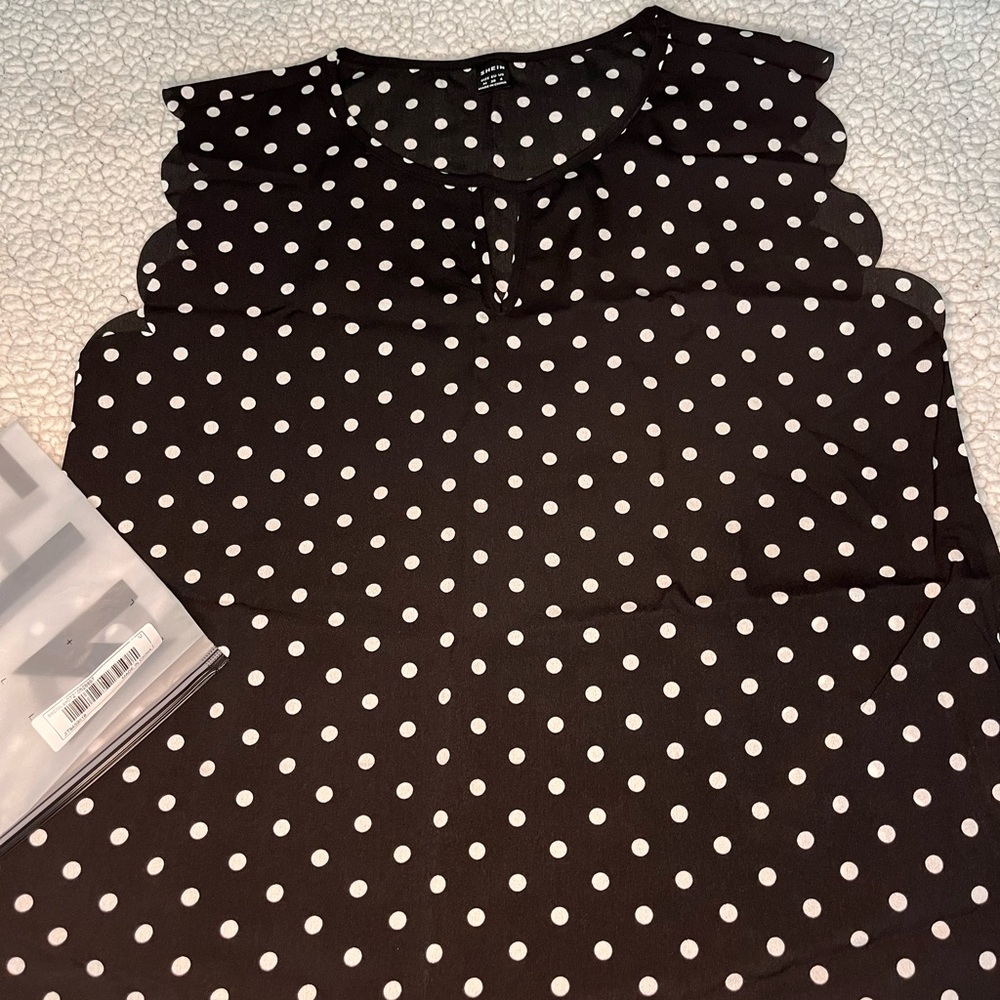 Brand new and never worn from Shein. Still has bag it was shipped in